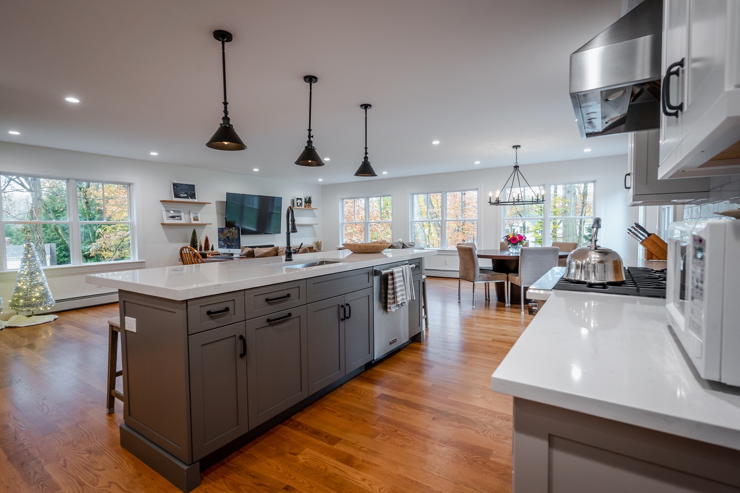 Kitchen Design and Build Services by American Granite Designs, Inc.